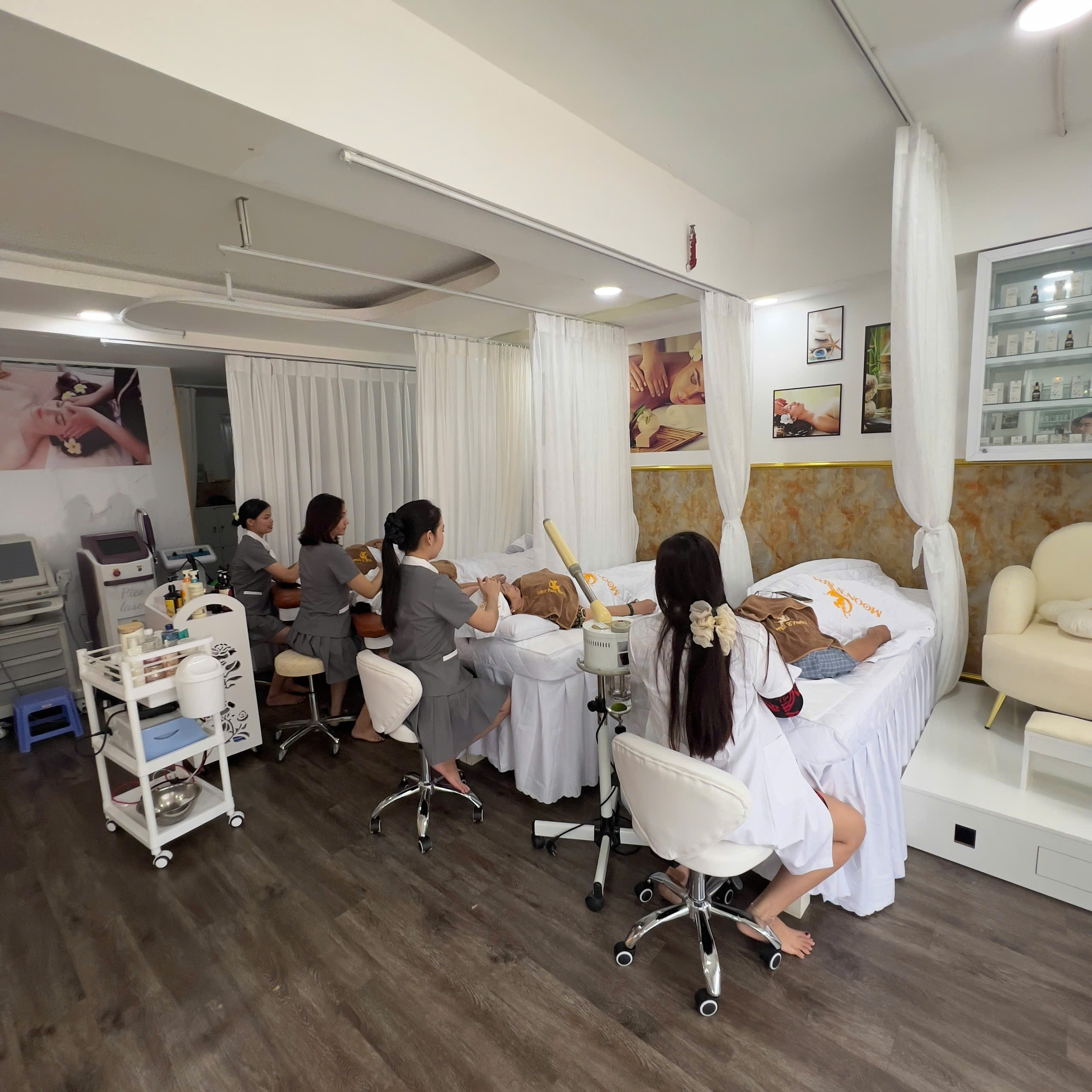 Trang thiết bị làm đẹp chuẩn USA hiện đại và an toàn tại Moon’s Spa